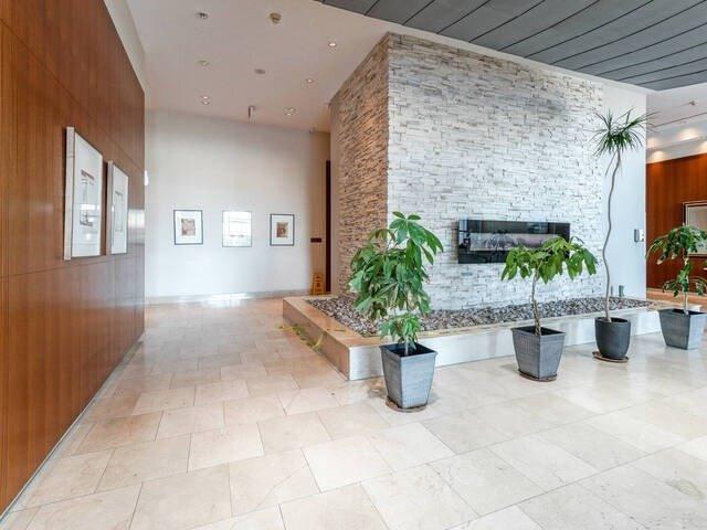 2510 - 220 Burnhamthorpe Rd, Condo with 1 bedrooms, 2 bathrooms and 2 parking in Mississauga ON | Image 39