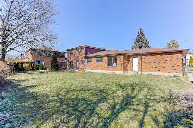 87 Stockdale Cres, House detached with 4 bedrooms, 3 bathrooms and 8 parking in Richmond Hill ON | Image 33