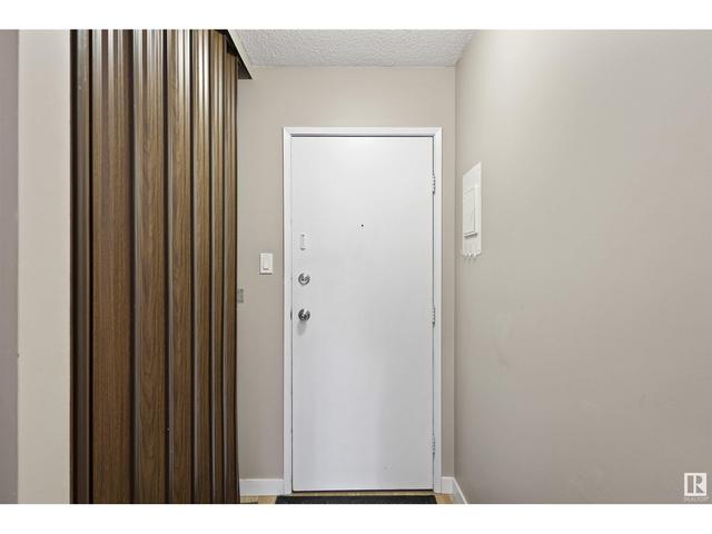302 - 10615 156 St Nw, Condo with 2 bedrooms, 1 bathrooms and 1 parking in Edmonton AB | Image 3