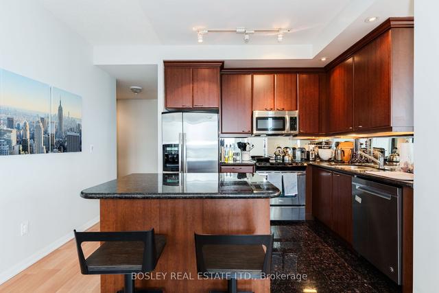 1914 - 628 Fleet St, Condo with 2 bedrooms, 2 bathrooms and 1 parking in Toronto ON | Image 32