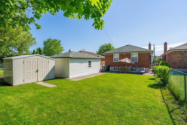 crt - 18 Ivanhoe Crt, House detached with 3 bedrooms, 2 bathrooms and 0 parking in Toronto ON | Image 19