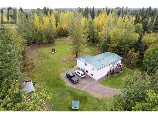 9525 Arrow Road, House other with 3 bedrooms, 2 bathrooms and null parking in Prince George BC | Image 32