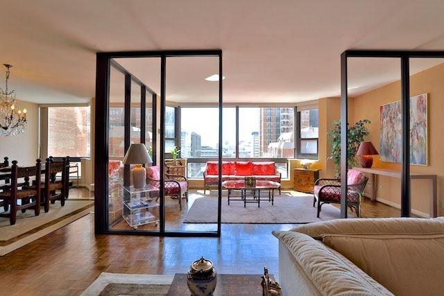 1001 - 1166 Bay St, Condo with 2 bedrooms, 2 bathrooms and 1 parking in Toronto ON | Image 10
