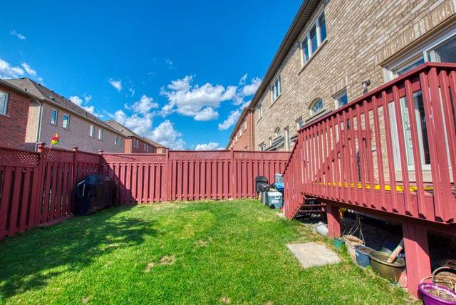 upper - 18 Saint Eugene St, House semidetached with 3 bedrooms, 3 bathrooms and 2 parking in Brampton ON | Image 33
