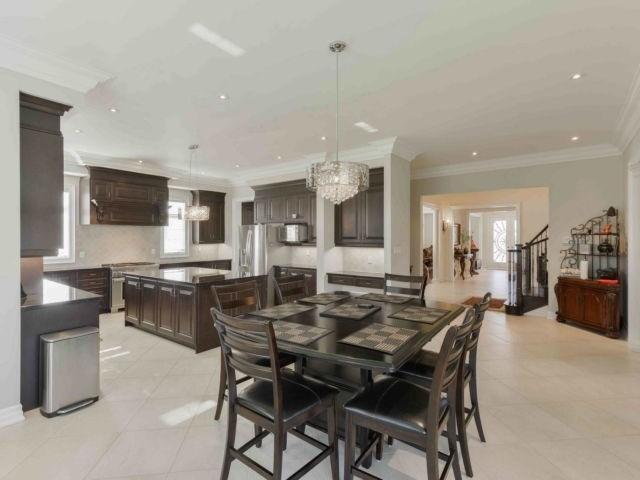 34 Kelways Circ, House detached with 5 bedrooms, 6 bathrooms and 11 parking in Brampton ON | Image 10