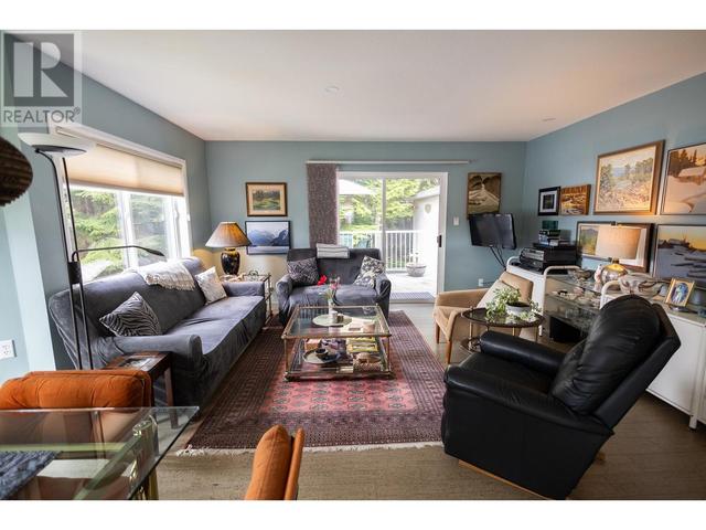 3682 Hawthorn Street, House detached with 3 bedrooms, 3 bathrooms and null parking in Kitimat Stikine E BC | Image 5