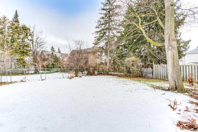 39 Stafford Rd, House detached with 4 bedrooms, 5 bathrooms and 6 parking in Toronto ON | Image 17