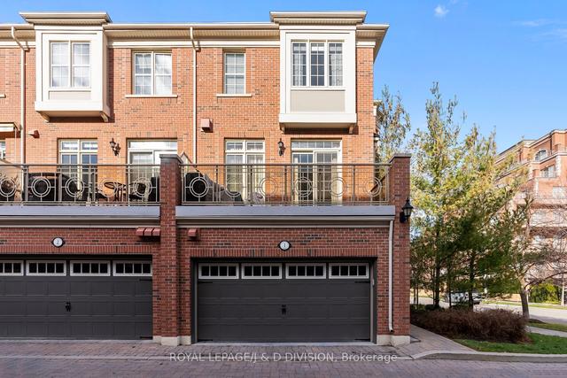 1 - 10 Burkebrook Pl, Townhouse with 2 bedrooms, 4 bathrooms and 2 parking in Toronto ON | Image 17