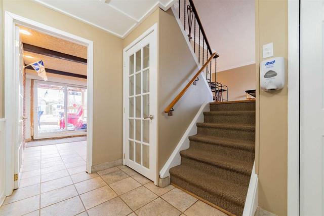 30 Flowertown Ave, House detached with 3 bedrooms, 2 bathrooms and 5 parking in Brampton ON | Image 33