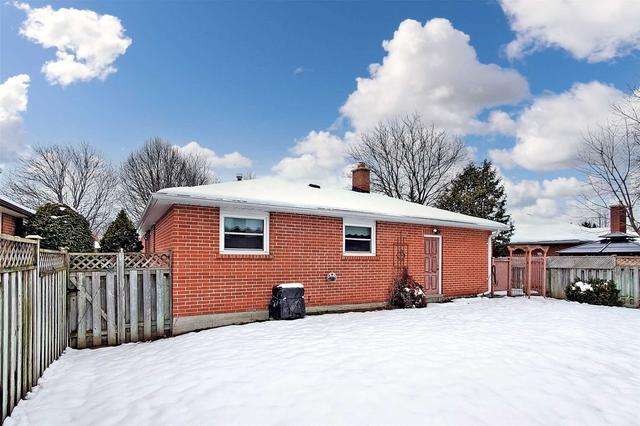 75 Ewen Dr, House detached with 3 bedrooms, 1 bathrooms and 4 parking in Uxbridge ON | Image 38