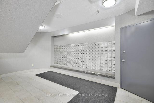 1901 - 8 Lisa St, Condo with 2 bedrooms, 2 bathrooms and 1 parking in Brampton ON | Image 29