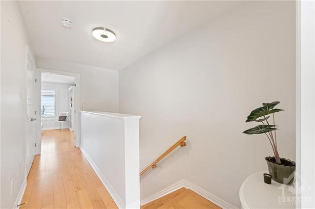 100 Lionel Private, Townhouse with 2 bedrooms, 3 bathrooms and 3 parking in Ottawa ON | Image 17