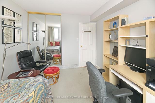 1505 - 75 Wynford Hts Cres, Condo with 2 bedrooms, 2 bathrooms and 1 parking in Toronto ON | Image 13