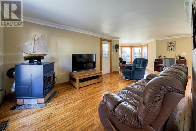 23159 Highway 7, House detached with 5 bedrooms, 2 bathrooms and null parking in Halifax NS | Image 17