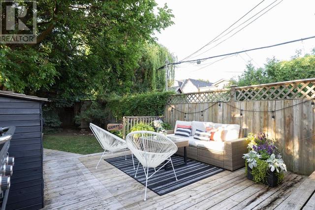 16 Gertrude Pl, House semidetached with 2 bedrooms, 2 bathrooms and 0 parking in Toronto ON | Image 25