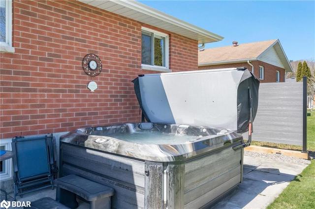 119 Wasaga Sands Drive, House detached with 3 bedrooms, 3 bathrooms and 10 parking in Wasaga Beach ON | Image 16