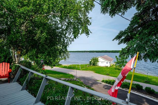 32 & 33 Hazel St, House detached with 3 bedrooms, 2 bathrooms and 4 parking in Kawartha Lakes ON | Image 4