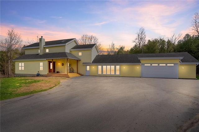 17306 Myers Road, House detached with 4 bedrooms, 4 bathrooms and 12 parking in South Stormont ON | Image 1
