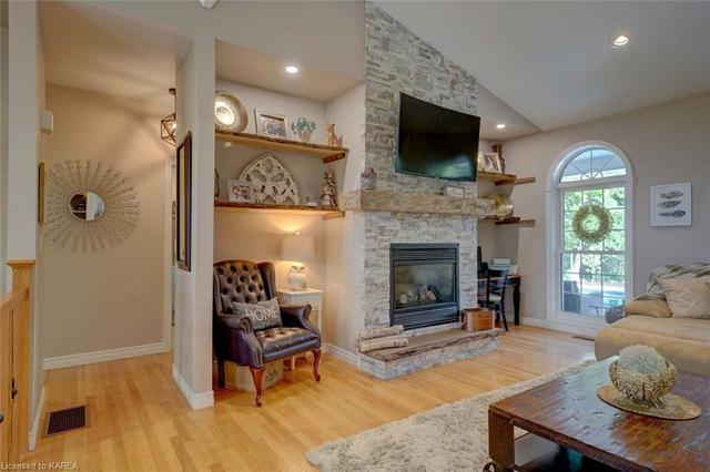 3522 Four Seasons Drive, House detached with 5 bedrooms, 3 bathrooms and 12 parking in South Frontenac ON | Image 7