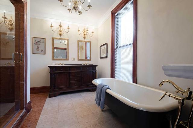 67 Pembroke St, House detached with 6 bedrooms, 3 bathrooms and 8 parking in Toronto ON | Image 9
