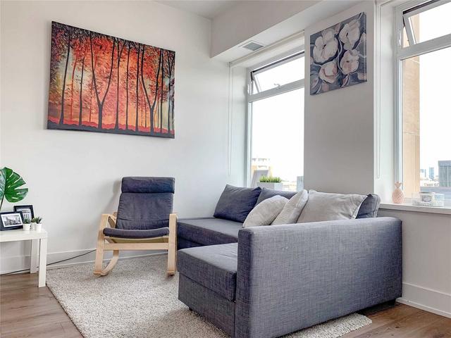 1001 - 111 St Clair Ave W, Condo with 1 bedrooms, 1 bathrooms and 0 parking in Toronto ON | Image 6