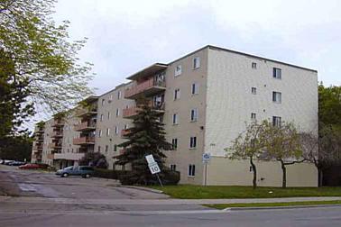 515 - 936 Glen St, Condo with 2 bedrooms, 1 bathrooms and 1 parking in Oshawa ON | Image 1