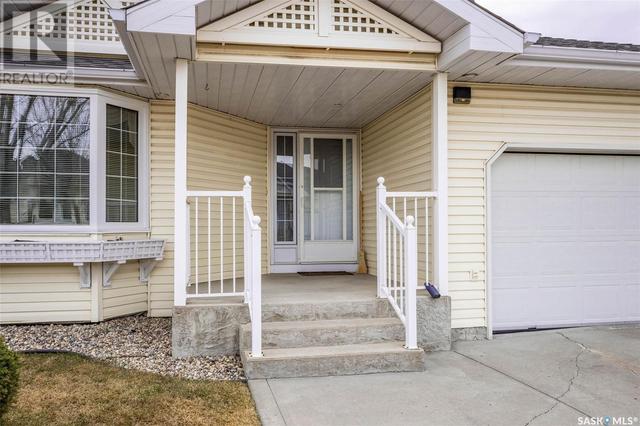 3768 Queens Gate, House detached with 2 bedrooms, 2 bathrooms and null parking in Regina SK | Image 4