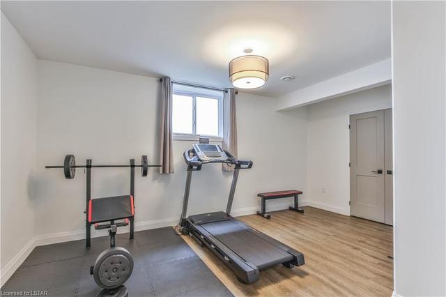 Exercise room | Image 33