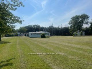 2434 County Rd 15, House detached with 2 bedrooms, 2 bathrooms and 10 parking in Prince Edward County ON | Image 2