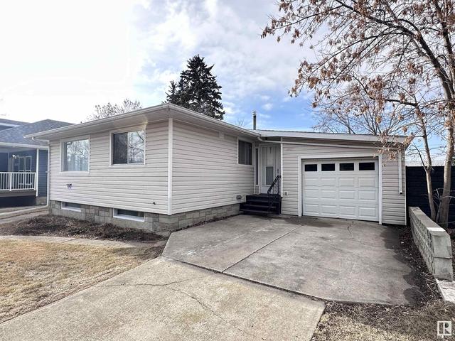 10116 105 St, House detached with 2 bedrooms, 1 bathrooms and 2 parking in Westlock AB | Image 2