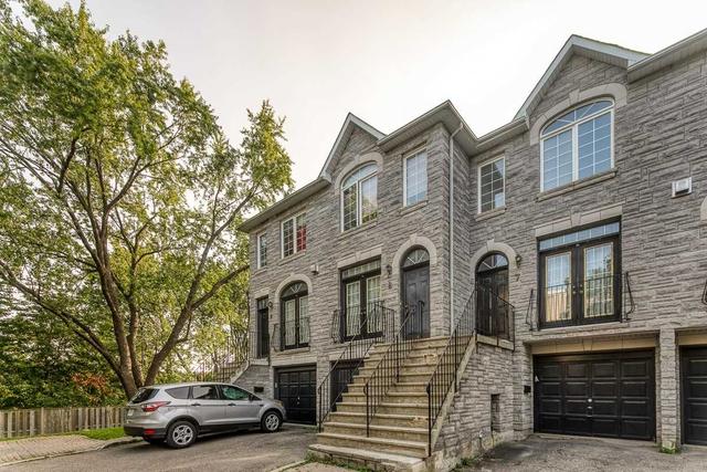 7 - 7 Dervock Cres, Townhouse with 2 bedrooms, 3 bathrooms and 2 parking in Toronto ON | Image 1