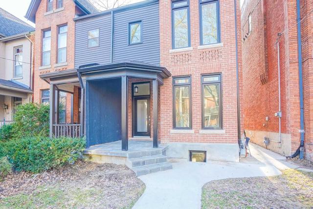 354 Brunswick Ave, House semidetached with 6 bedrooms, 4 bathrooms and null parking in Toronto ON | Image 2