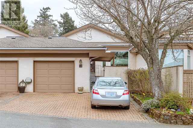 59 - 901 Kentwood Lane, House attached with 2 bedrooms, 2 bathrooms and 2 parking in Saanich BC | Image 23