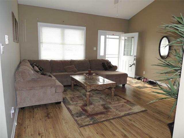 064475 3 Side Rd, House detached with 3 bedrooms, 2 bathrooms and 50 parking in Meaford ON | Image 3