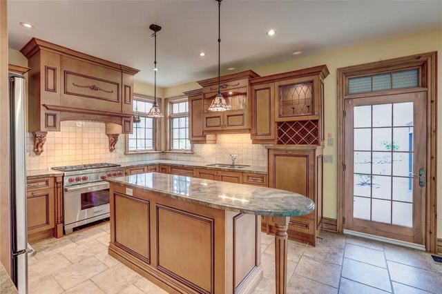 45 Alma Dr, House detached with 4 bedrooms, 4 bathrooms and 10 parking in Toronto ON | Image 35
