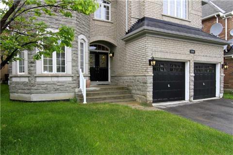 3297 Topeka Dr, House detached with 5 bedrooms, 4 bathrooms and 2 parking in Mississauga ON | Image 2