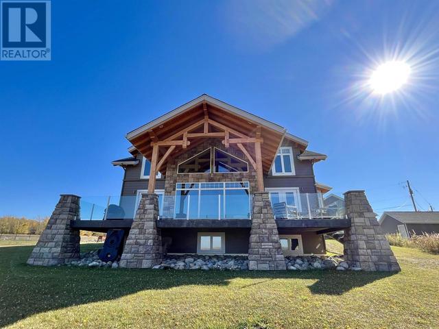 13113 Sunnyside Drive, House detached with 5 bedrooms, 4 bathrooms and null parking in Peace River C BC | Image 32