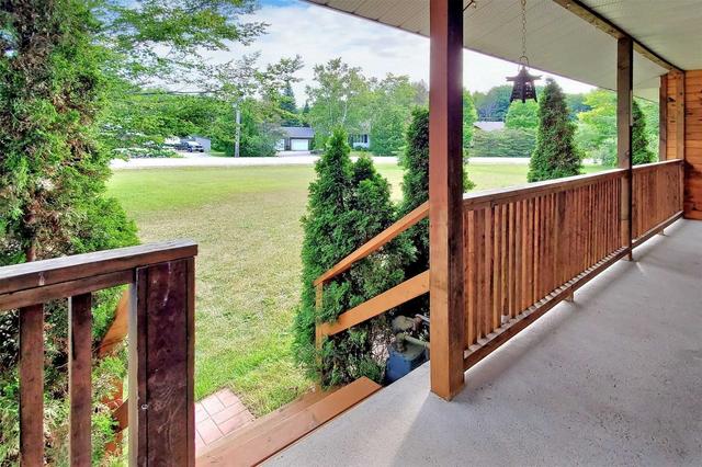 24 Alpine Dr, House detached with 2 bedrooms, 4 bathrooms and 14 parking in Oro Medonte ON | Image 3
