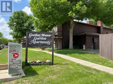 208a - 1350 Gordon Road, Condo with 1 bedrooms, 1 bathrooms and null parking in Moose Jaw SK | Card Image