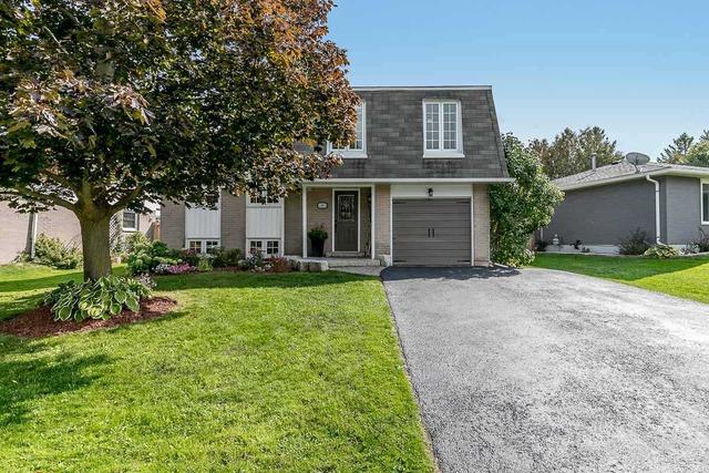 44 Brenda Blvd, House detached with 3 bedrooms, 2 bathrooms and 5 parking in Orangeville ON | Image 1