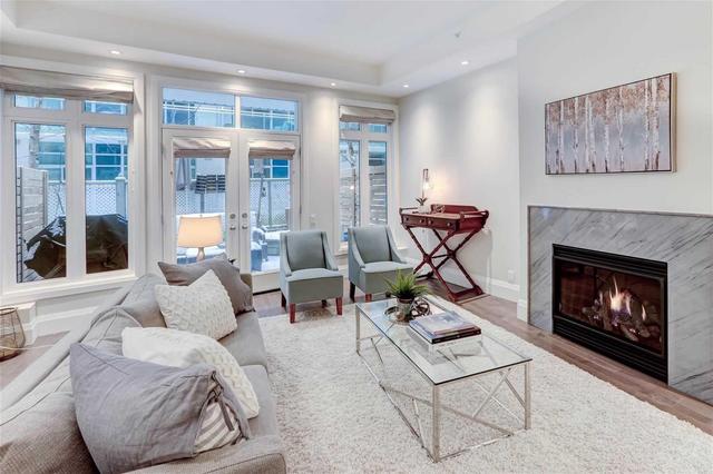 th3 - 2067 Lake Shore Blvd W, Townhouse with 3 bedrooms, 2 bathrooms and 2 parking in Toronto ON | Image 1