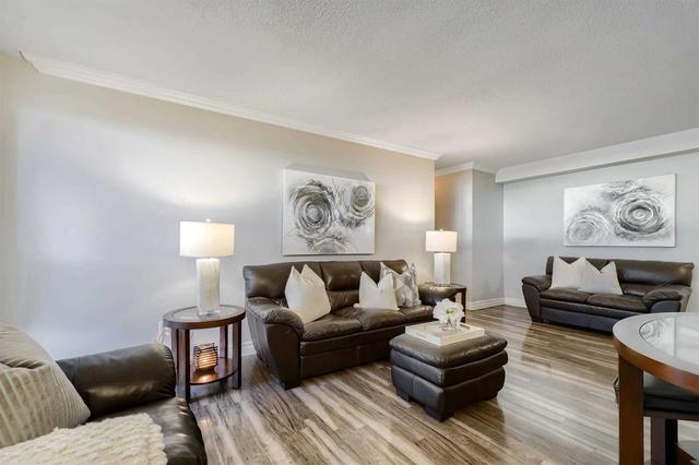2002 - 1350 York Mills Rd, Condo with 2 bedrooms, 1 bathrooms and 1 parking in Toronto ON | Image 2
