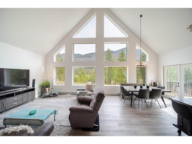 4165 Highway 93, House detached with 3 bedrooms, 1 bathrooms and null parking in East Kootenay B BC | Image 23