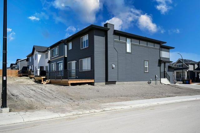 8 Willow Street, House detached with 3 bedrooms, 2 bathrooms and 4 parking in Cochrane AB | Image 41