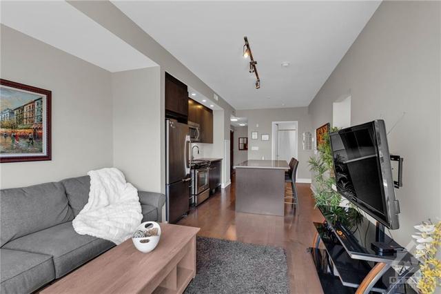 202 - 360 Patricia Avenue, Condo with 2 bedrooms, 2 bathrooms and 1 parking in Ottawa ON | Image 10