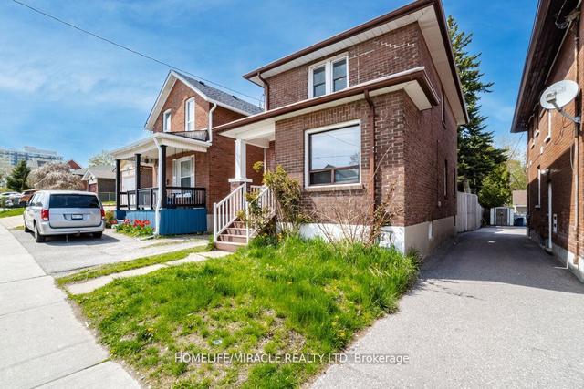 132 Adelaide Ave, House detached with 3 bedrooms, 2 bathrooms and 3 parking in Oshawa ON | Image 33