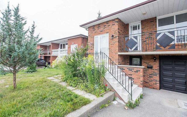 22 Norbert Rd Rd, House semidetached with 3 bedrooms, 2 bathrooms and 1 parking in Brampton ON | Image 12