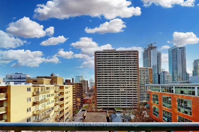 1001 - 45 Charles St E, Condo with 2 bedrooms, 1 bathrooms and 1 parking in Toronto ON | Image 22