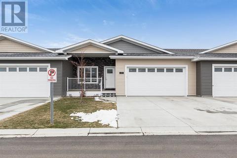 502, - 401 Southlands Boulevard Se, House attached with 3 bedrooms, 3 bathrooms and 4 parking in Medicine Hat AB | Card Image