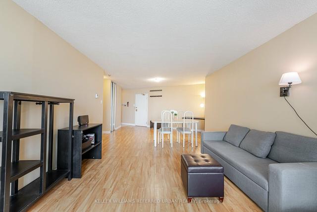 1303 - 260 Queens Quay W, Condo with 1 bedrooms, 1 bathrooms and 0 parking in Toronto ON | Image 28